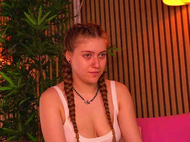 KhloeDavis webcam