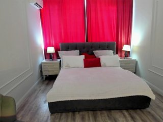 HoneyBlossome Porn Show