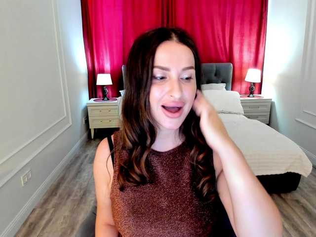 HoneyBlossome live cam