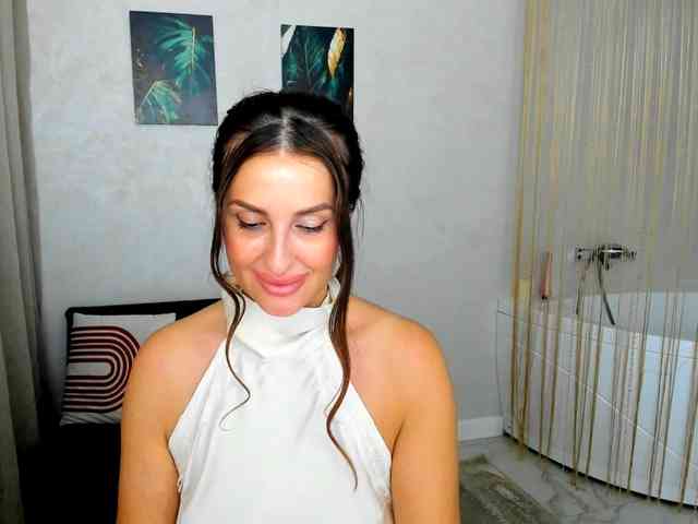 HoneyBlossome webcam