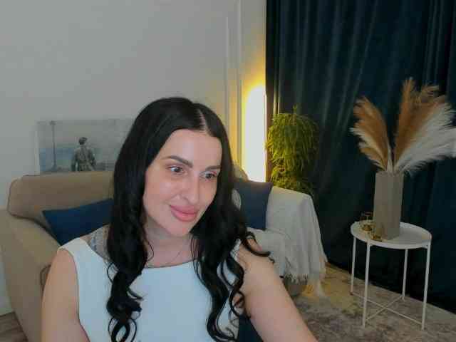 HoneyBlossome webcam
