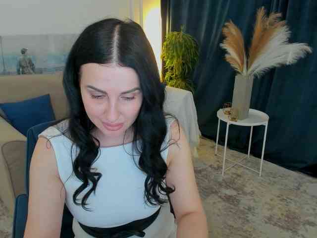 HoneyBlossome webcam