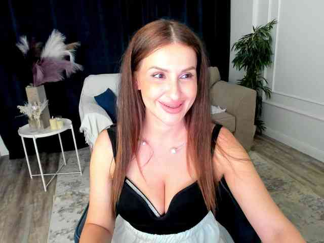 HoneyBlossome webcam