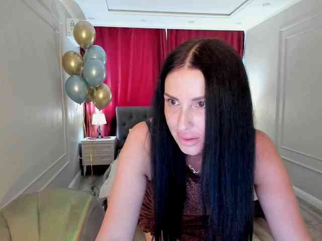 HoneyBlossome webcam