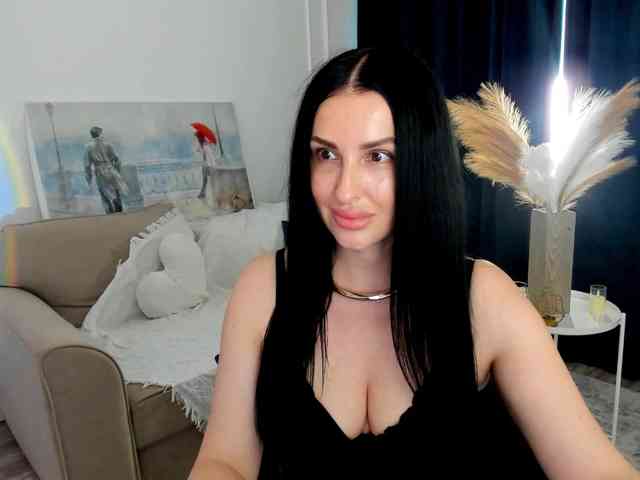 HoneyBlossome webcam
