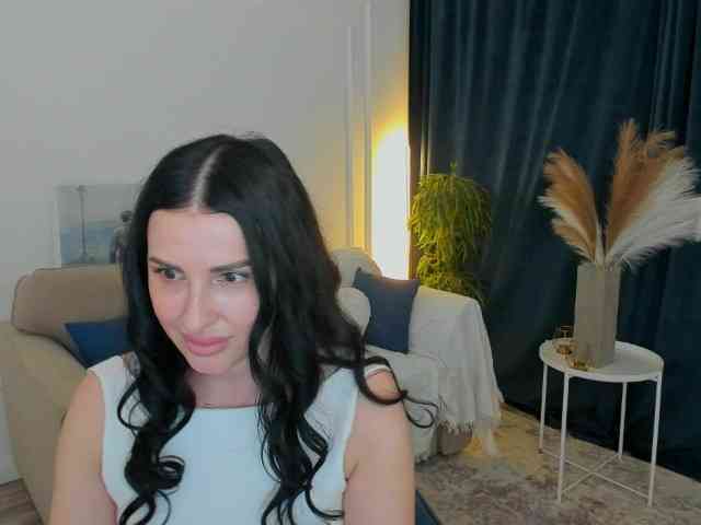 HoneyBlossome webcam