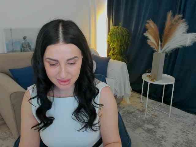 HoneyBlossome webcam