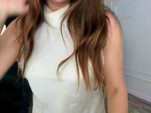 HoneyBlossome webcam