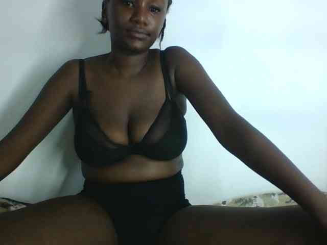 Creamylips webcam