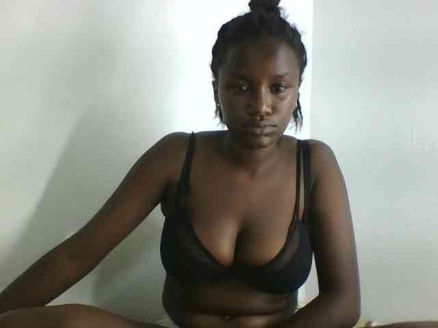 Creamylips webcam