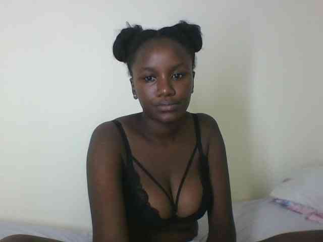 Creamylips webcam