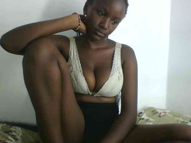 Creamylips webcam