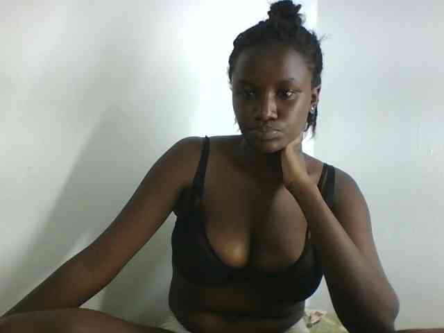 Creamylips webcam