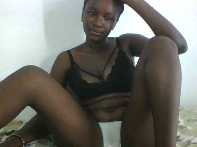 Creamylips webcam