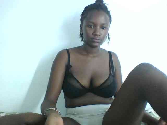 Creamylips webcam