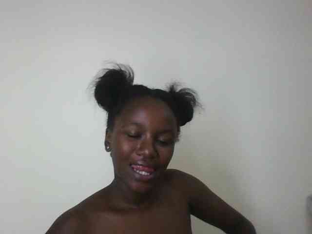 Creamylips webcam