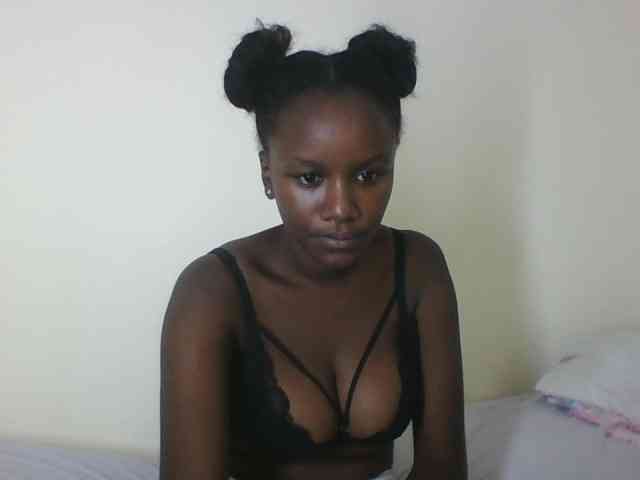 Creamylips webcam