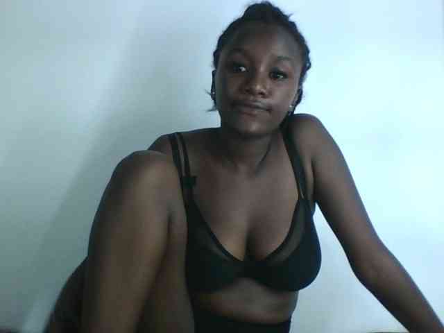 Creamylips webcam