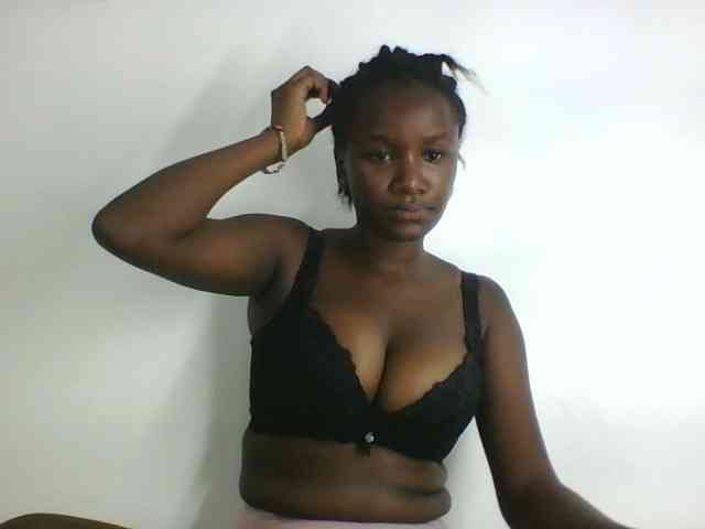 Creamylips webcam