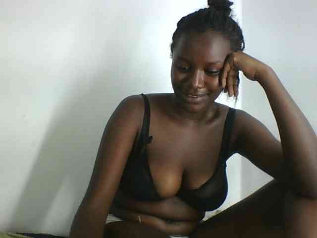 Model: Creamylips