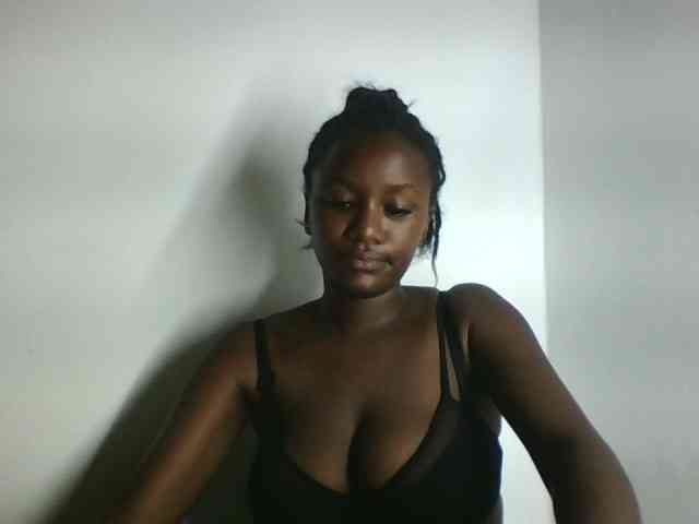Creamylips webcam
