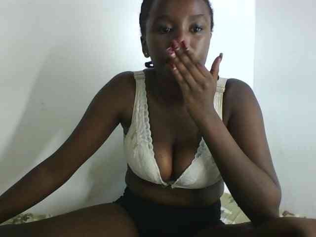 Creamylips webcam