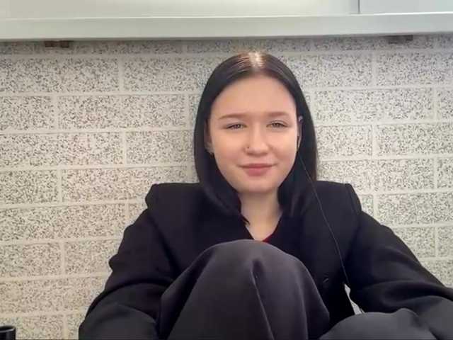 le modèle FloraSecundo est en webcam porno dans un show sur le site bongacams, il possède les tags suivants: White/Caucasian,Brunette,Trimmed