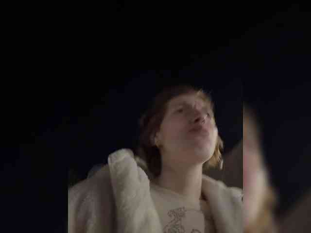 ginger-creamy webcam