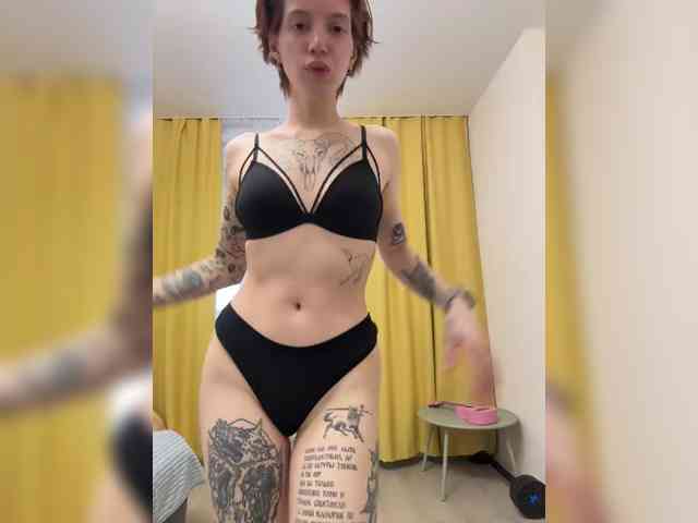 ginger-creamy webcam