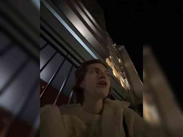 ginger-creamy webcam