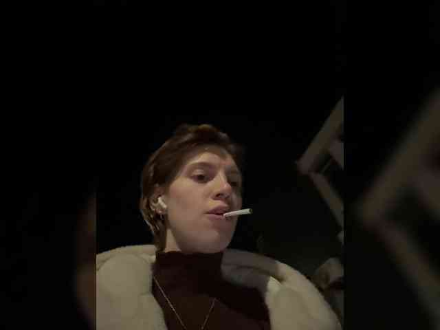 ginger-creamy webcam