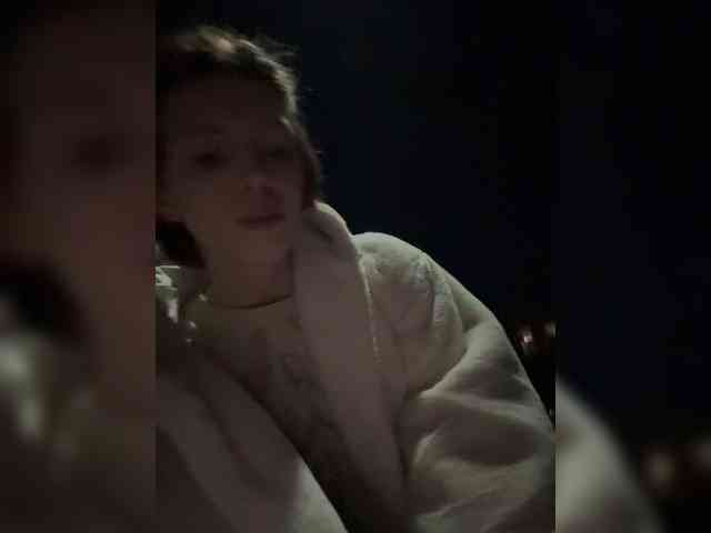ginger-creamy webcam