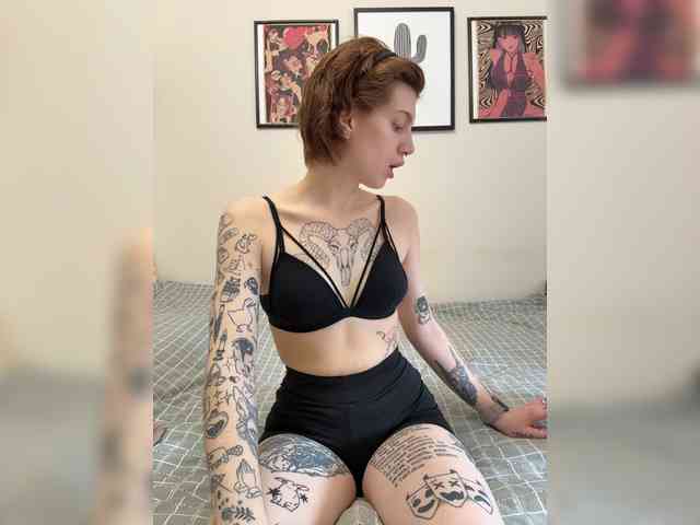 ginger-creamy webcam