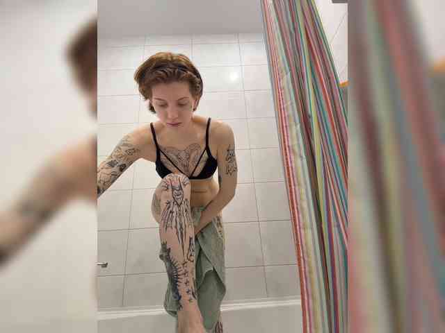 Model: ginger-creamy