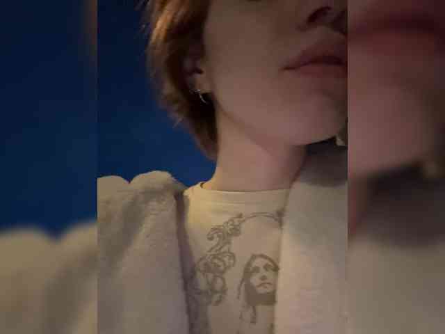 ginger-creamy webcam