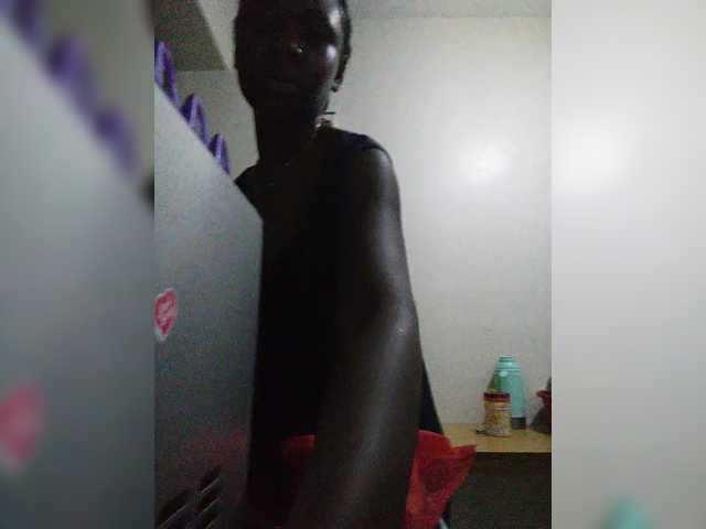 SheeRaw live cam on BongaCams