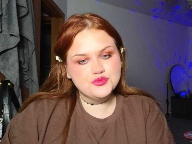 BronzGoddess live cam