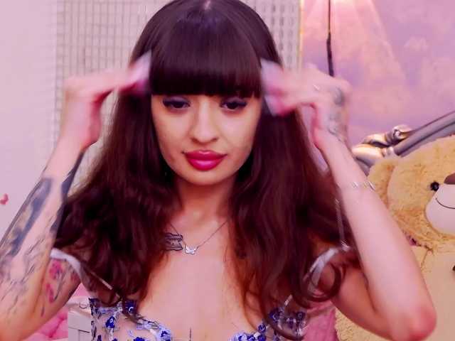 KayaBelle live cam on BongaCams