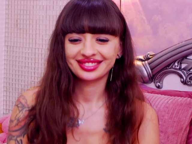 KayaBelle live cam on BongaCams