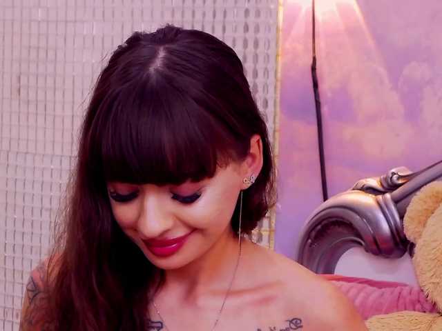 KayaBelle live cam on BongaCams