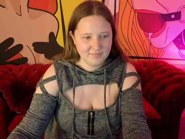 Este modelo está ao vivo agora. KristyVegass