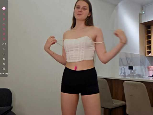 KiaraBasbas live cam on BongaCams