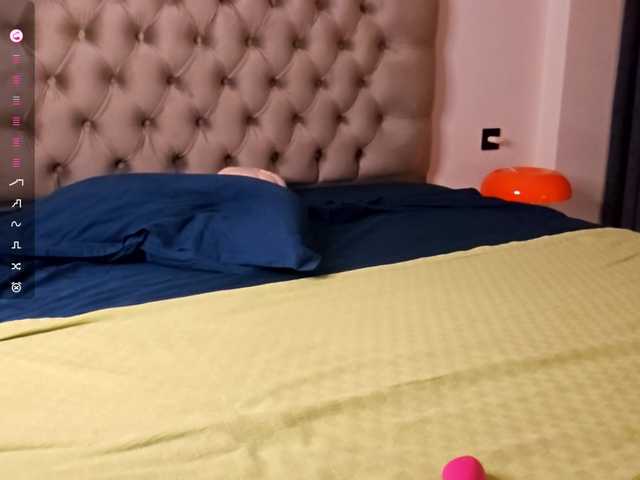 KiaraBasbas live webcam show