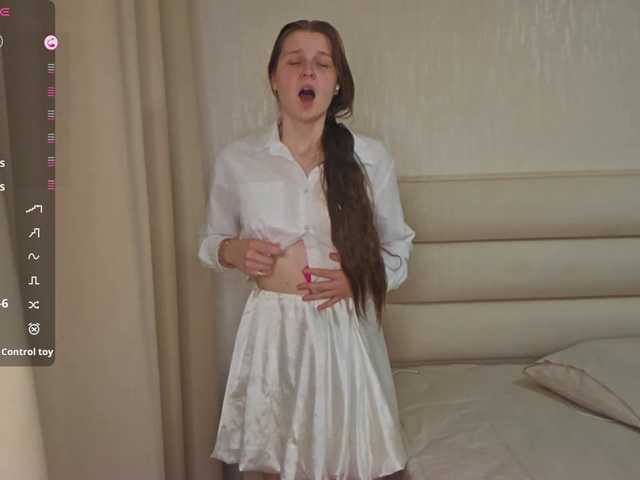 KiaraBasbas live cam on BongaCams