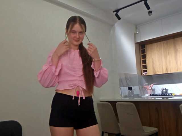 KiaraBasbas live cam on BongaCams