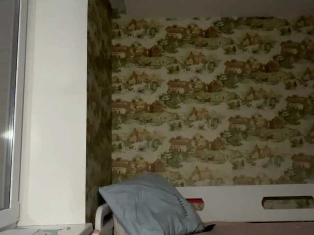 KiaraBasbas live cam