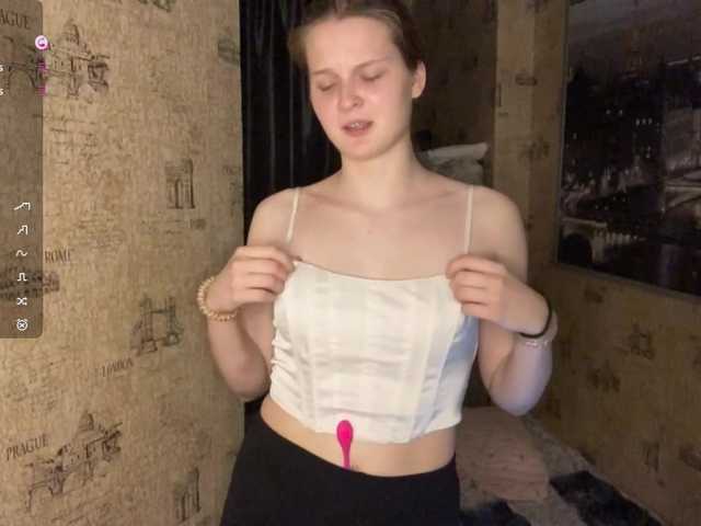 KiaraBasbas live cam on BongaCams