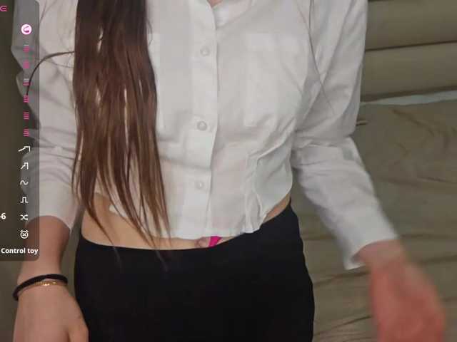 KiaraBasbas live cam on BongaCams