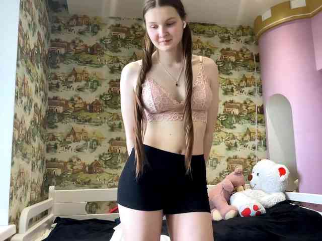 KiaraBasbas webcam