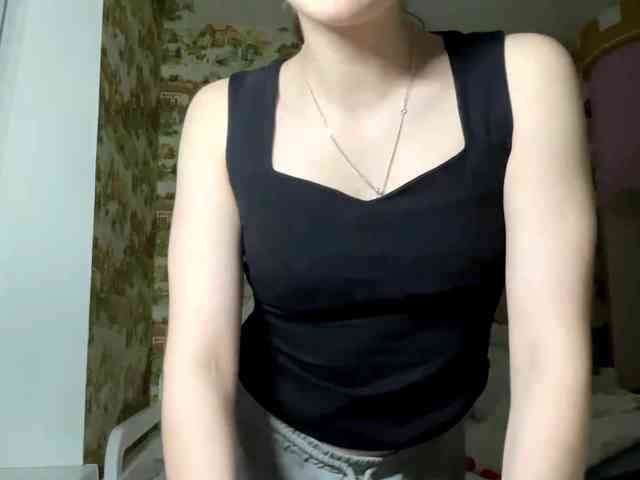 KiaraBasbas webcam
